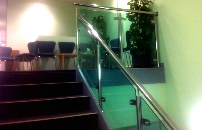 Stainless steel balustrading to mild steel staircase to optitions in the UK